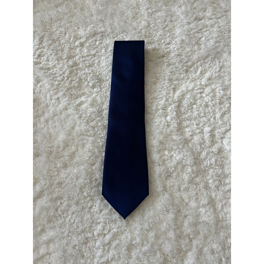 Geoffrey Beene Navy Blue Neck Tie